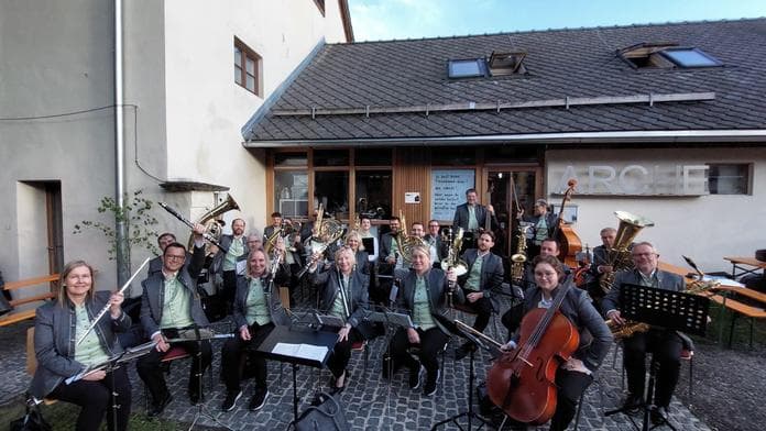 Dämmerschoppen beim Kreuzwirt mit der Stadtkapelle Feldkirchen