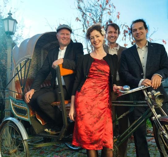 MUSIC around the WORLD in Minimundus