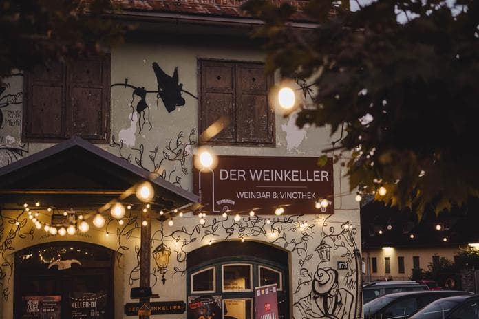 Sturmfest mit DJ im Weinkeller