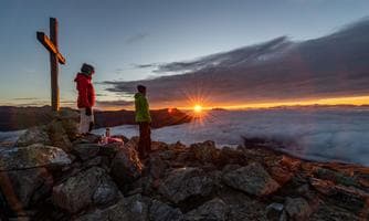 Genussvolle Gipfeltour zum Sonnenaufgang