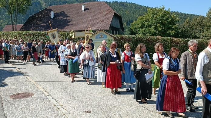Feuerwehrfest und Jahreskirchtag Radweg