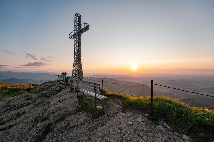 Ökumenischer Berggottesdienst zum Sonnenuntergang