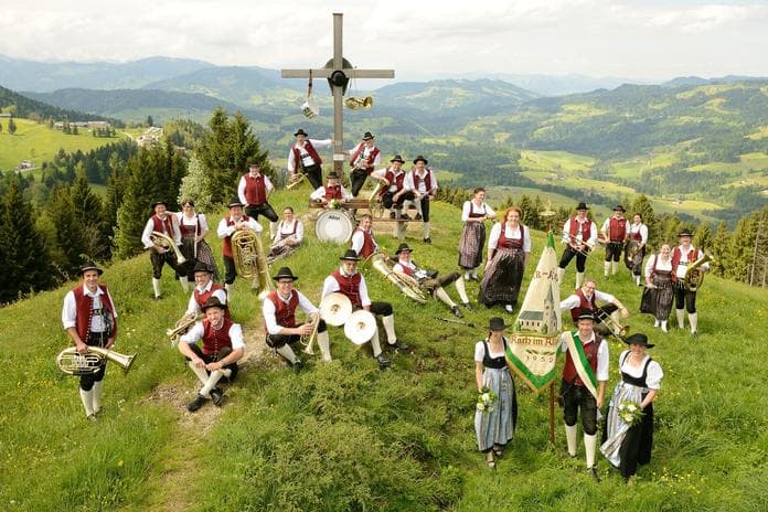Standkonzert der Musikkapelle Aach