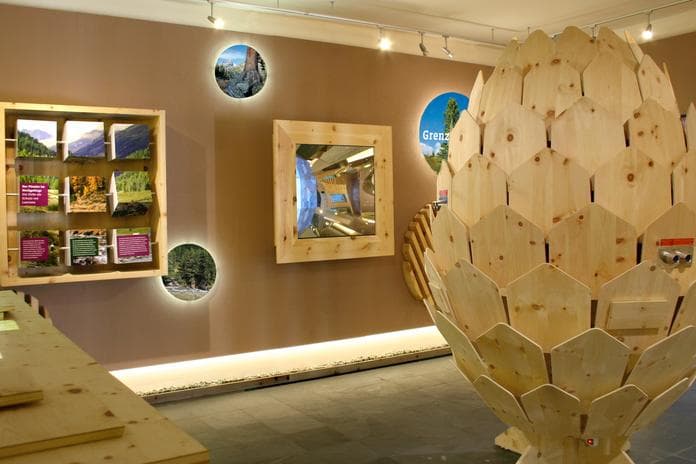 Nationalpark-Ausstellung "Erlebnis Zirbe"