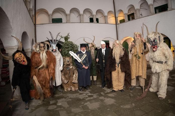 Historischer Nigloumzug