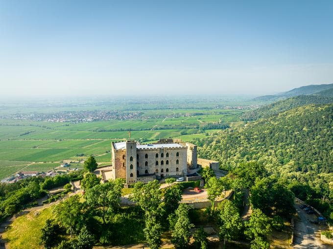 Dauerausstellung im Hambacher Schloss: Hinauf, hinauf zum Schloss