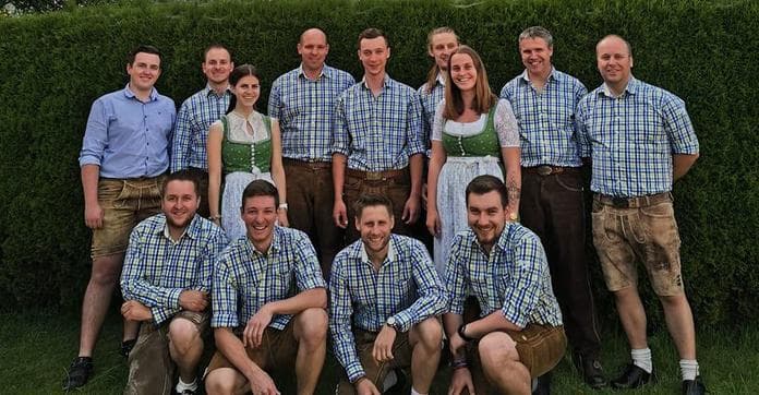 Konzert Nullacht17er mit Bauernmarkt und Auftritte der Schuhplattler