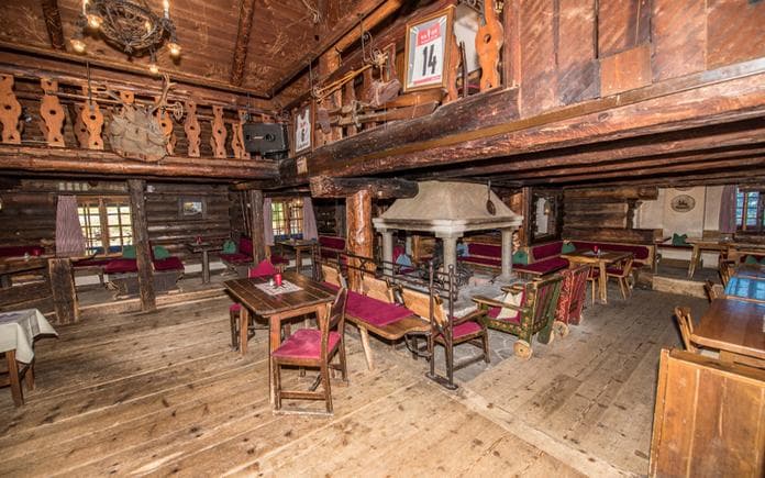 Live-Musik mit MBM auf der Mondi Bellevue Alm