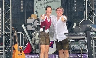 Musik am Marktplatz mit "Zweierlei-Musi"