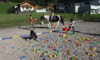 Pferdevormittag mit Spiel und Spaß