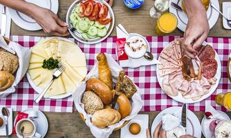 Klammfrühstück