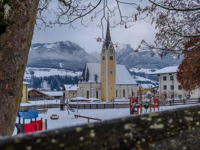 Festlicher Gottesdienst mit Weihe des Johannisweins