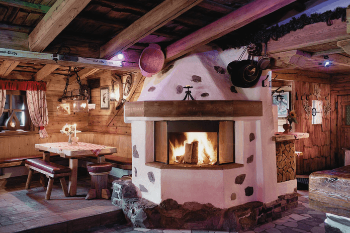 Burger & Ripperl Night in der Dengl Alm