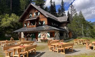 Lagerfeuer am Rotgüldensee mit großem Grillbuffet