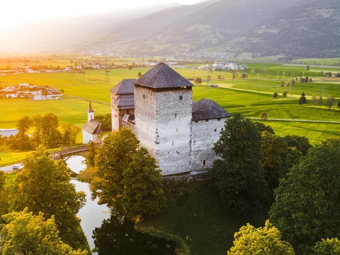 Burgbesichtigung Burg Kaprun