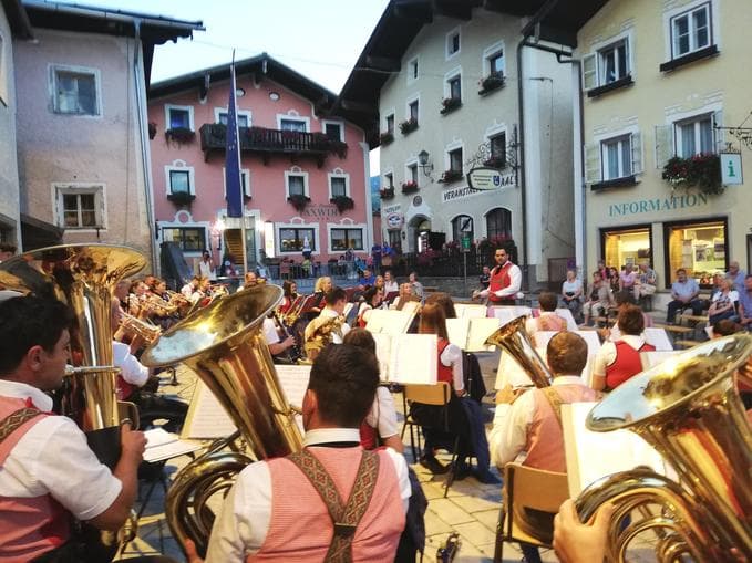 Sommerkonzert der TMK Taxenbach in Eschenau mit Heimatgruppe