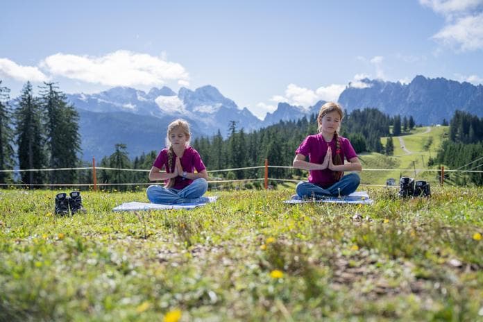 Kinderyoga in Brunos Bergwelt