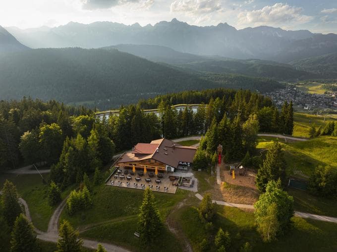 Weisswurst Frühschoppen auf der Sonnenalm