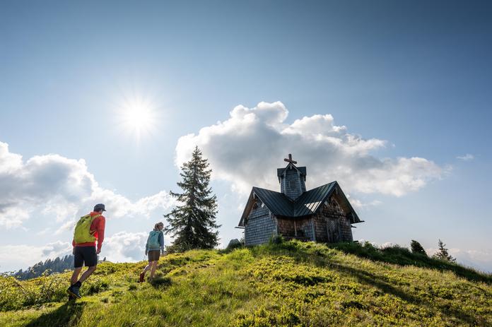 Guided Hike: Hochgründeck – 360° Panorama Guaranteed