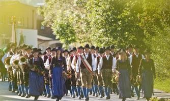 1. Prangertag, Prozession & Messe zu Fronleichnam