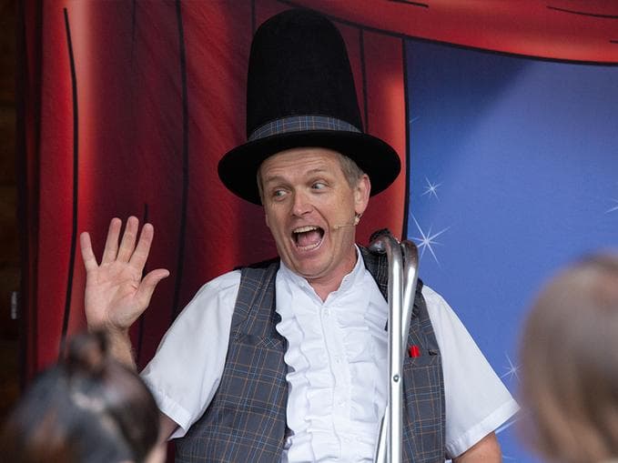 Magic Monday mit Zauberer Robert Ganahl