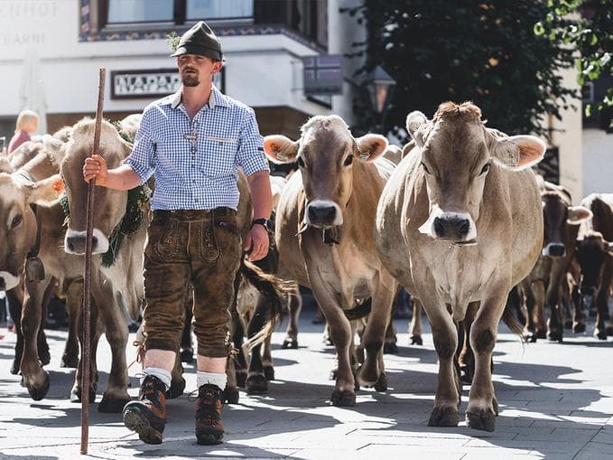 Almabtrieb und Bauernfest in St. Anton am Arlberg