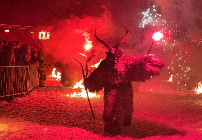 Krampusumzug mit Adventmarkt in Flirsch
