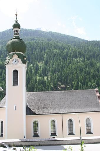 Adventsingen mit anschließender Segnung der Lourdesgrotte