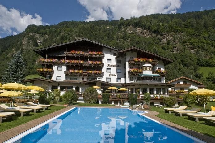 Grillabend mit Live-Musik im Alpenhotel Fernau