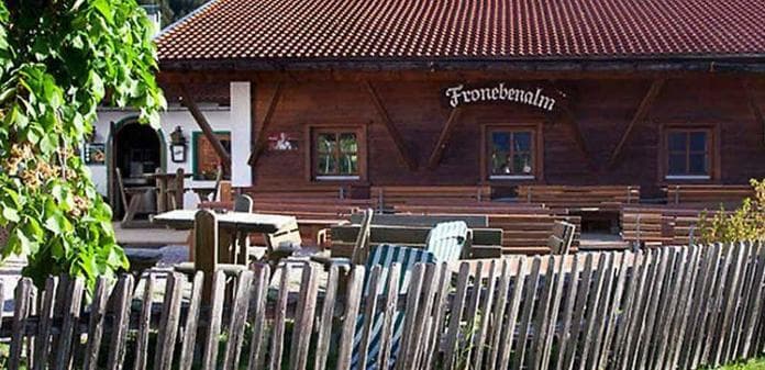 Bergfrühstück auf der Froneben Alm
