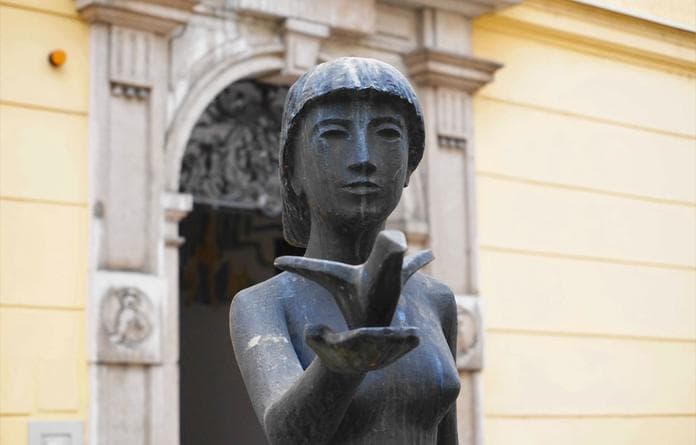 Spezialführung "Kunstspaziergang im LKH-Gelände"