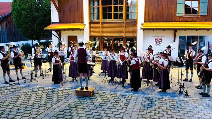 Standkonzert der Musikkapelle Rieden