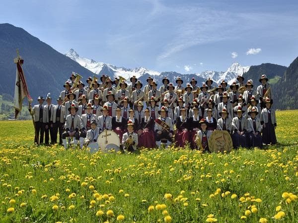 Platzkonzert der Bundesmusikkapelle Hippach