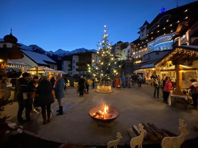 Bauern Weihnachtsmarkt beim Hotel Klausnerhof in Hintertux
