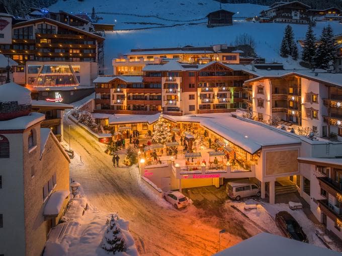 Bauern Weihnachtsmarkt beim Hotel Klausnerhof in Hintertux