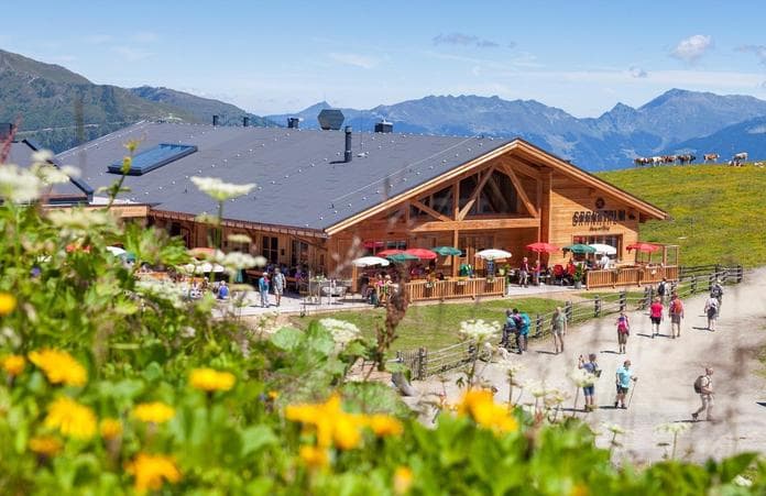 Traktortreffen am Penkenjoch