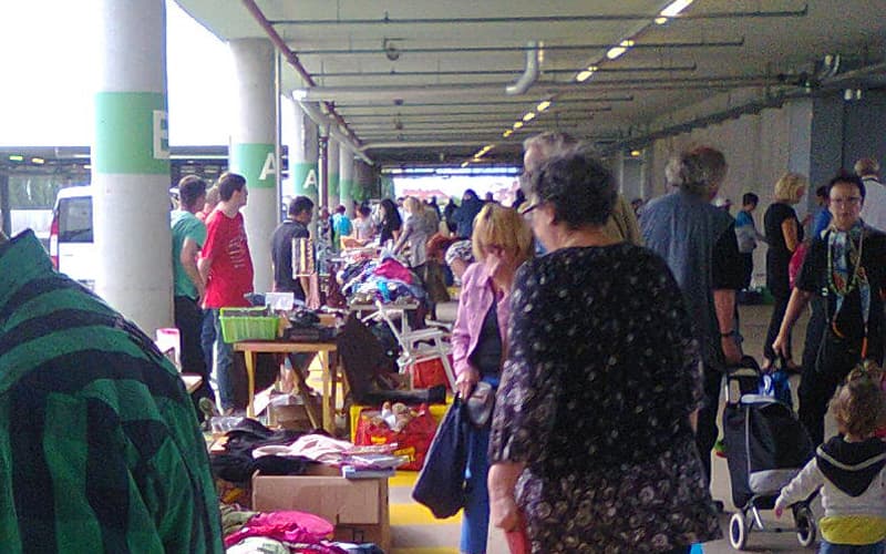 DER WETTERFESTE FLOHMARKT im STADIONCENTER in 1020 Wien