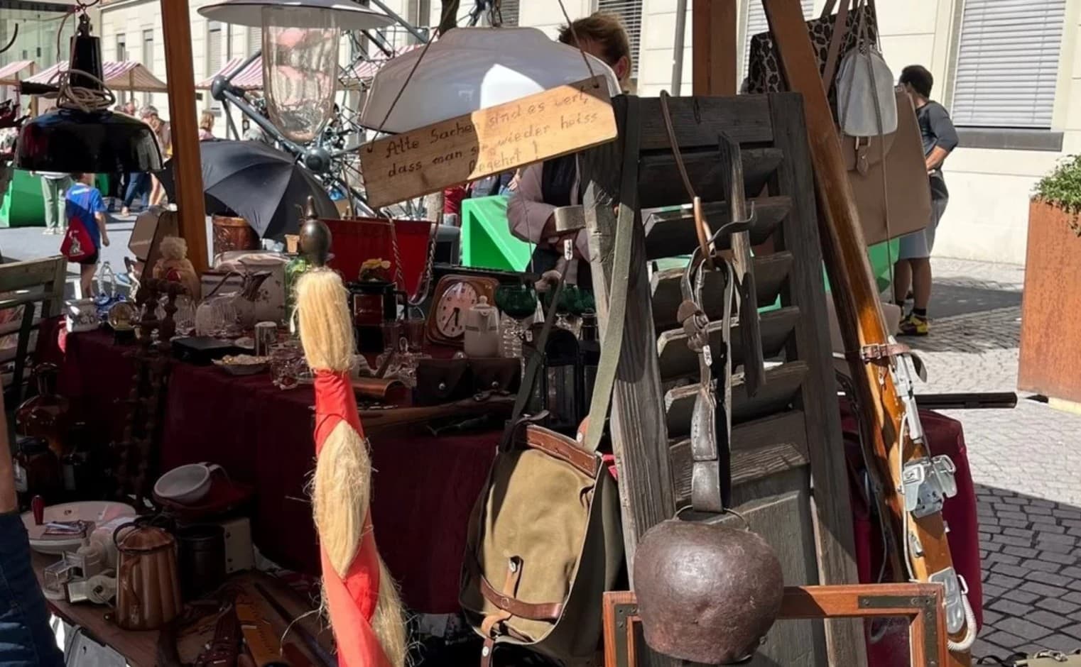 Flohmarkt in der Feldkircher Neustadt in 6800 Feldkirch