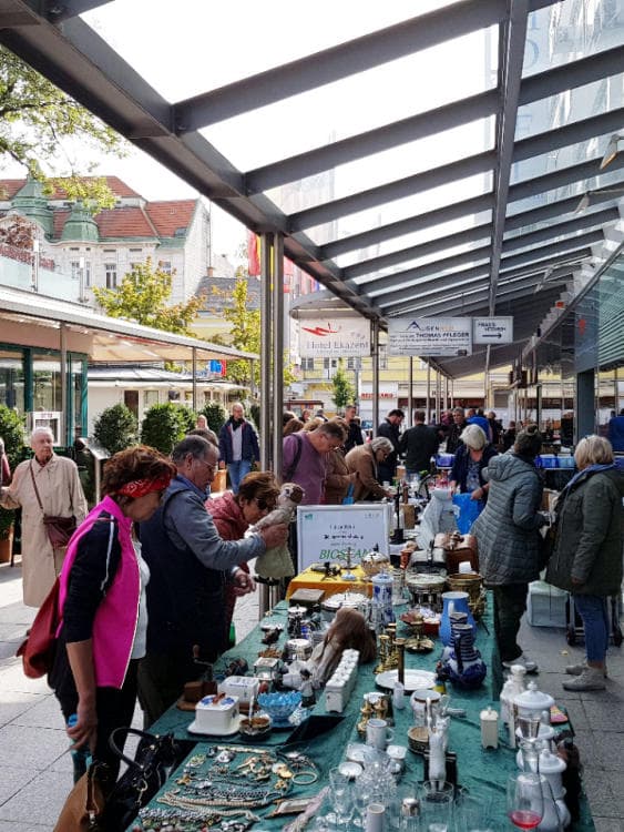Antik- & Vintagemarkt in 1130 Wien