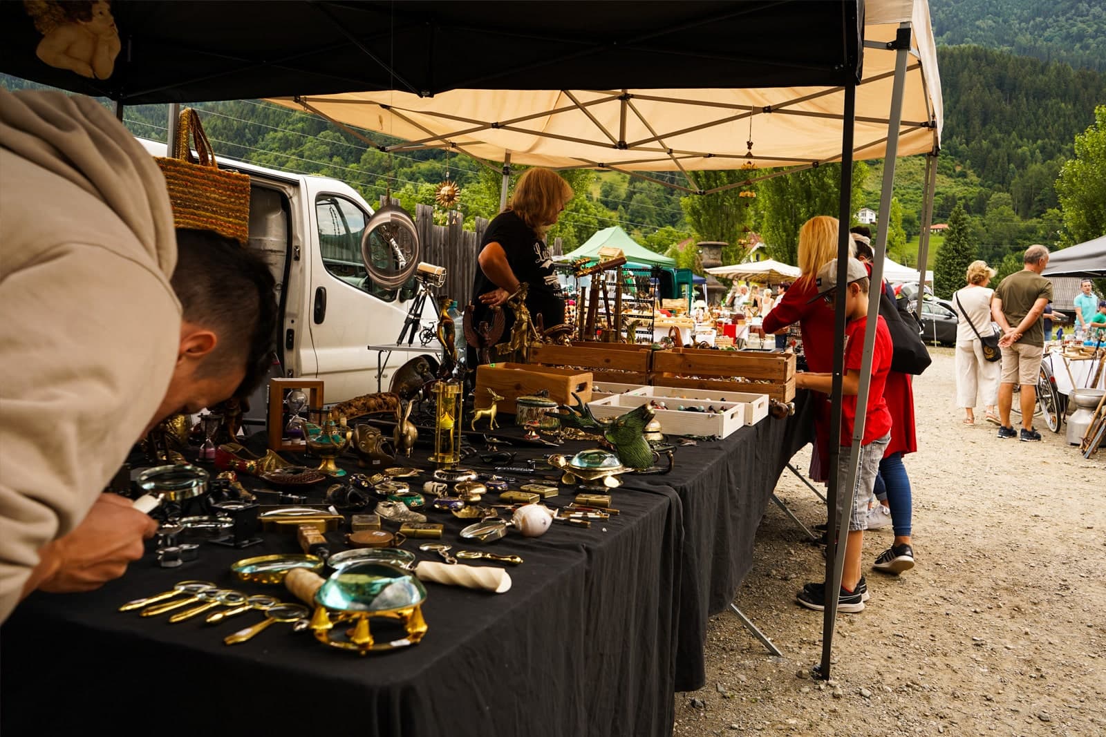Großer Flohmarkt auf Burg Sommeregg in 9871 Seeboden