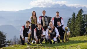 Konzert am Bergsee: Saso Avsenik und die Edelseer