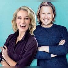 HennSchui 2026 - Monika Gruber mit Gernot Haas - Zwei Blondinen…