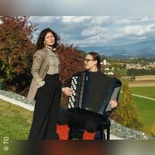 „Heute grab´ma Tote aus" - Marina Colda - Sopran und Lara Mekul - Akkordeon