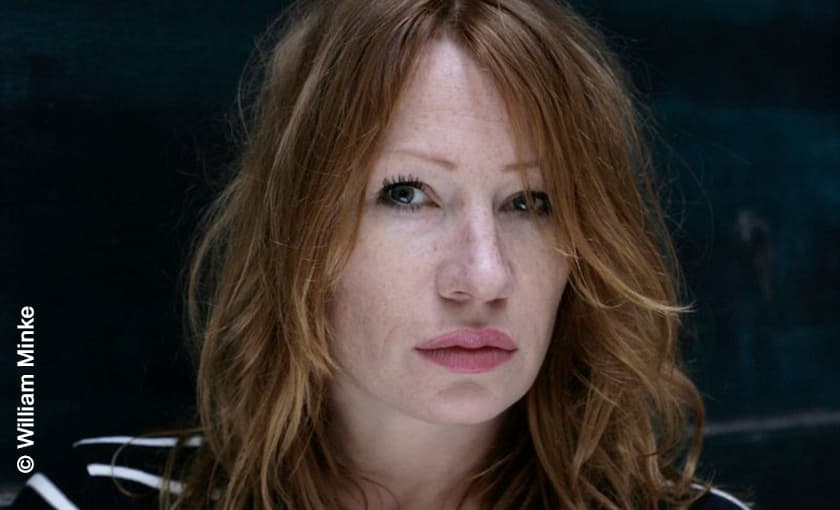 Birgit Minichmayr liest aus "Die souveräne Leserin" von Alan Bennett - Musikalische Begleitung: Alois Mühlbacher & Streichquartett Sonare